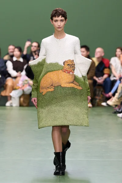 Look 12